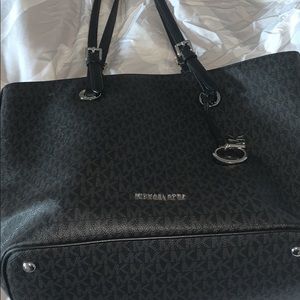 Michael Kors black bag brand new never been used